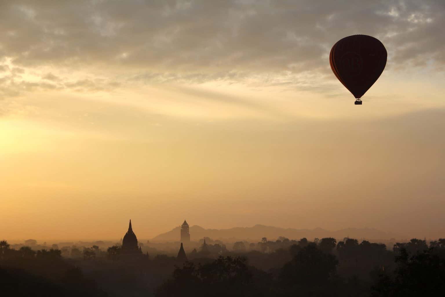bagan, temple, hot air balloon