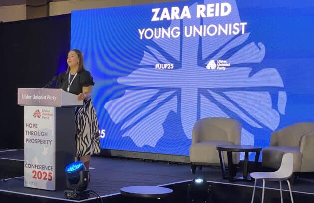 Young Unionist Zara Reid addressing UUP 2025 conference